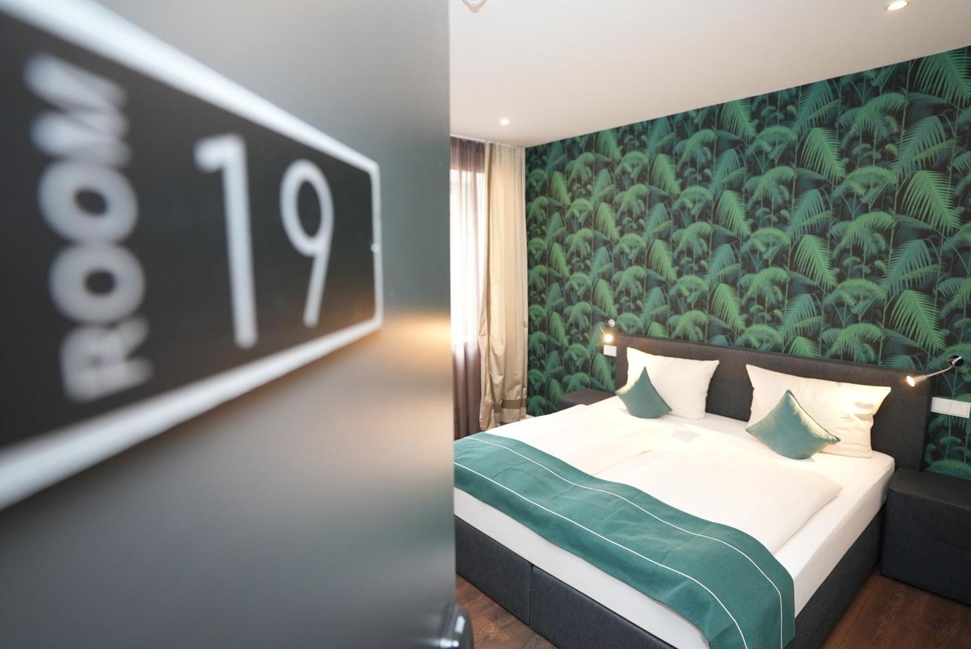 Hotel Attache An Der Messe Франкфурт-на-Майні Екстер'єр фото